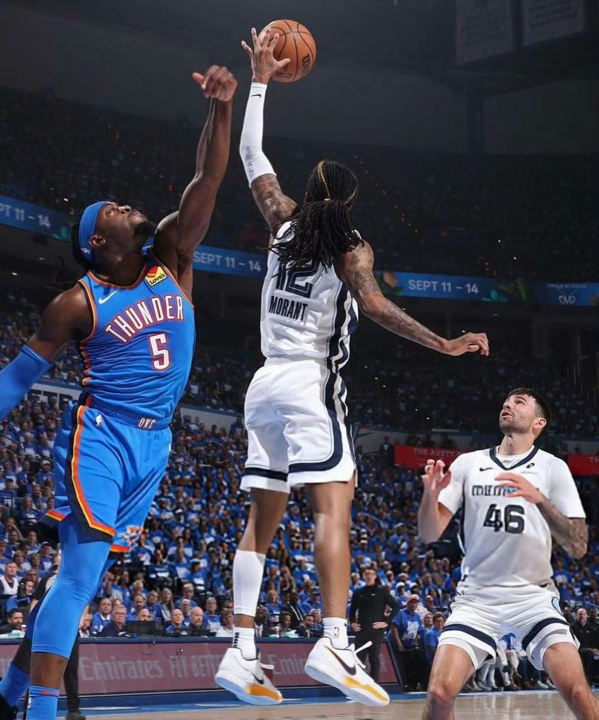 包含爵士主场击败灰熊取得两连胜的词条