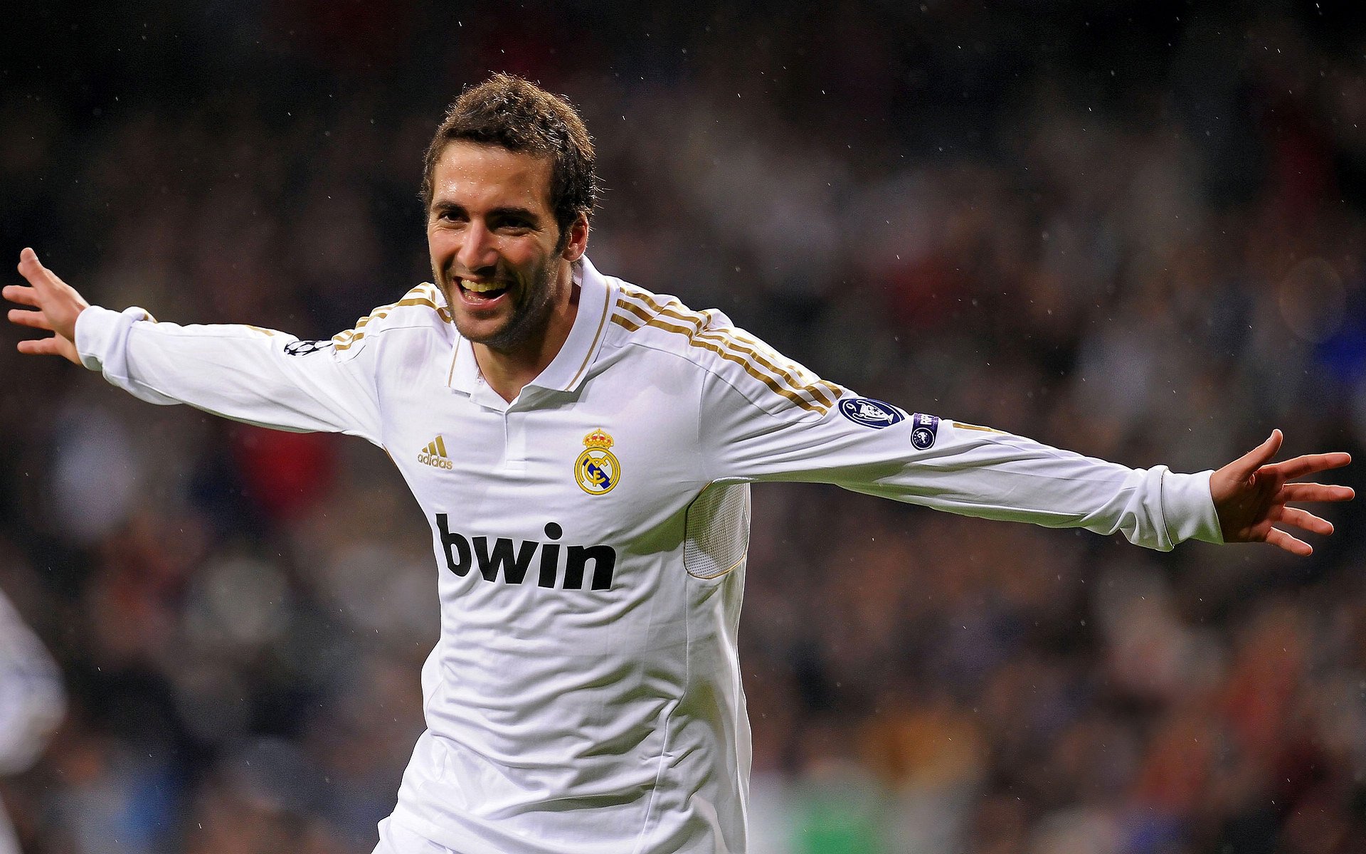 爱游戏tv-从玻利维亚到英超，淘汰赛的基因如何塑造克瓦拉茨赫利亚的争冠接管时刻